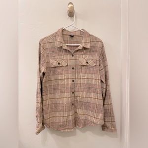 Women's Patagonia Long Sleeve Organic Cotton Fjord Flannel Shirt- Pampas Tan